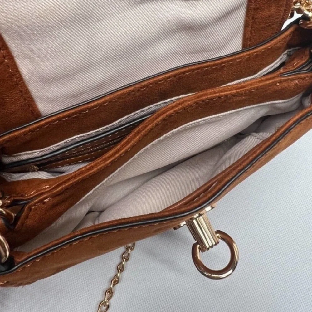 LC‎ LAUREN CONRAD Macaron Saddle Tan Crossbody Bag | Stitched Faux Leather - Picture 10 of 11